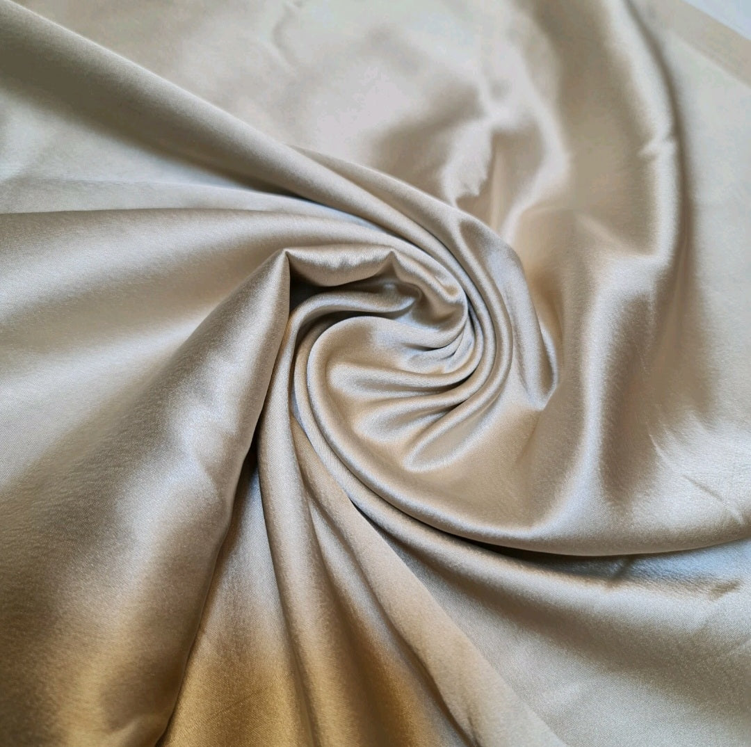 Silk Abaya Set – 3-Piece Set with Cotton Inner Dress & Matching Hijab